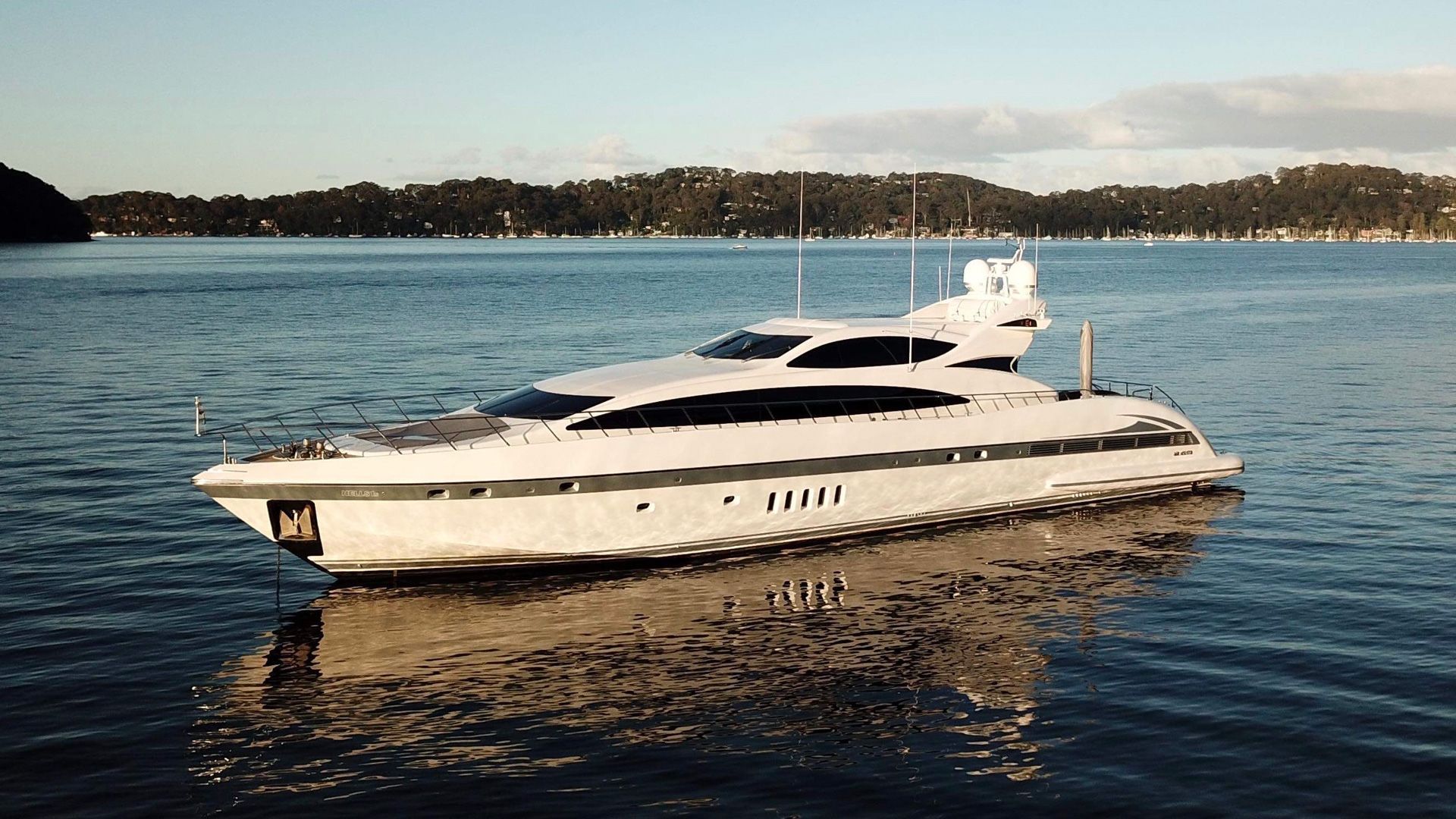 Mangusta Motor Yacht Hells Bells Sold